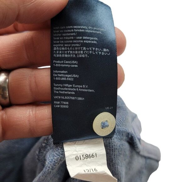 Tommy Hilfiger 2 Button Polo Shirt Men's Size XL Blue Custom Fit Short Sleeve - Picture 5 of 6